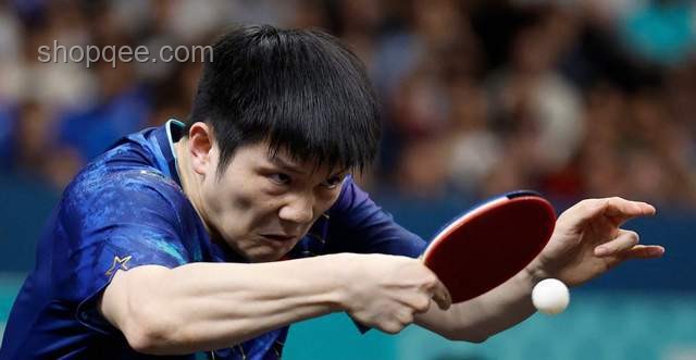 樊振东0-2落后换球衣逆转，战术与心理的奇妙碰撞🏓