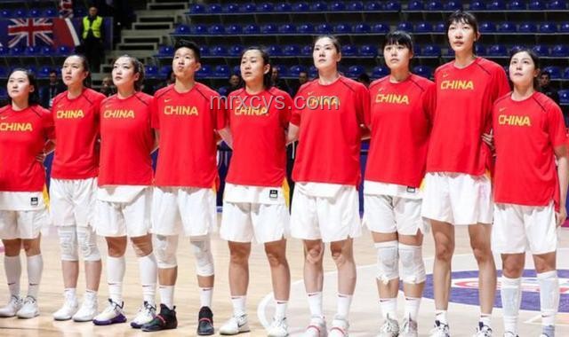 中国女篮67分大胜波黑，热身赛双杀对手