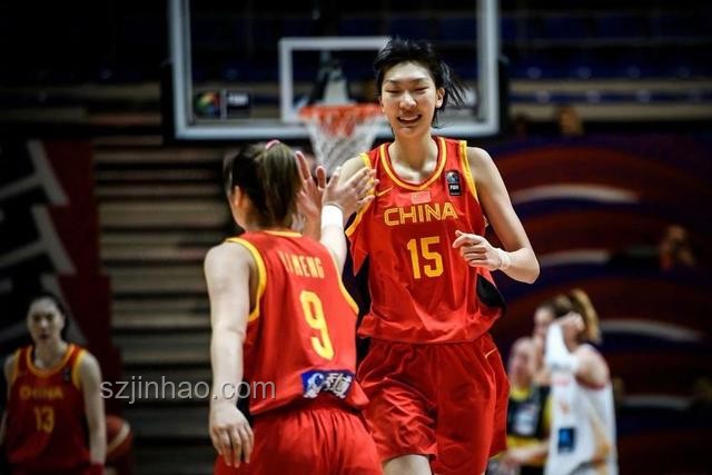 中国女篮67分大胜波黑，热身赛双杀对手
