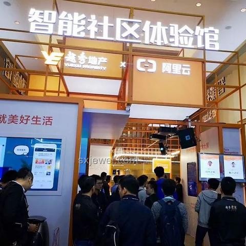 我爸爸从事地产前后的变化分析：职业影响与个人转型